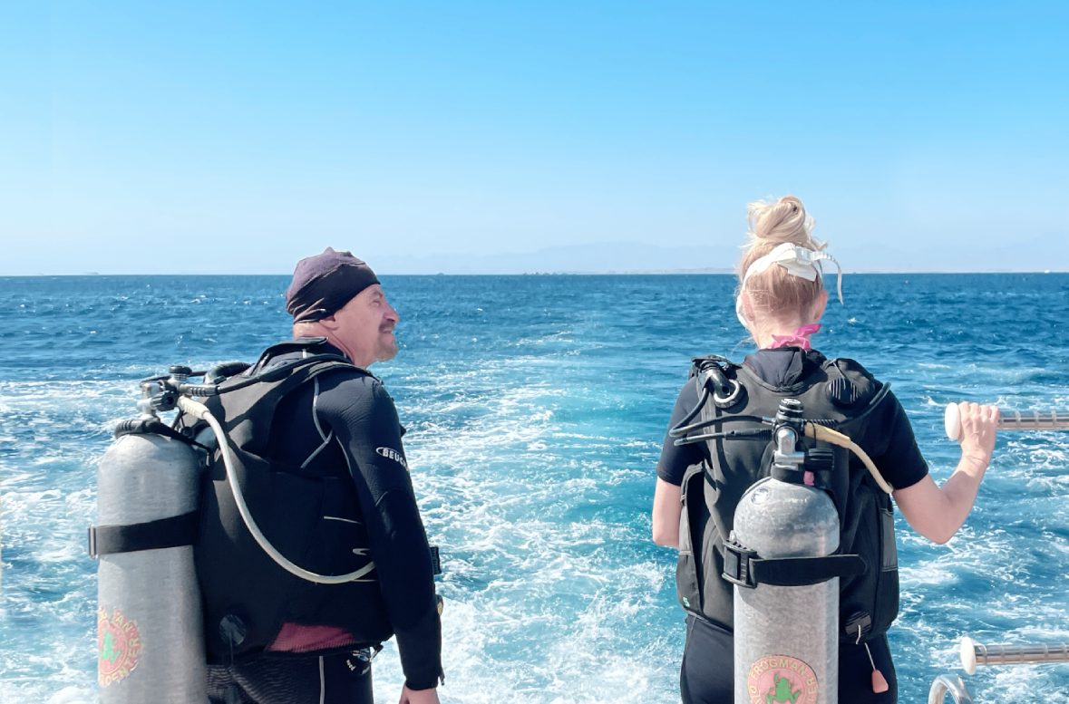 在胡佳達 Hurghada 考 PADI 潛水證照、紅海的夢幻珊瑚花園