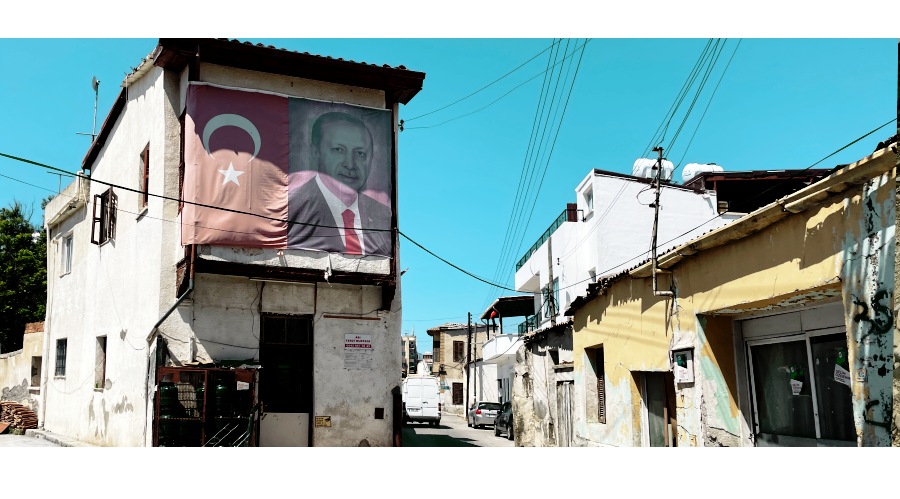 土耳其總統雷傑普·塔伊普·埃爾多安（Recep Tayyip Erdoğan）的巨幅肖像