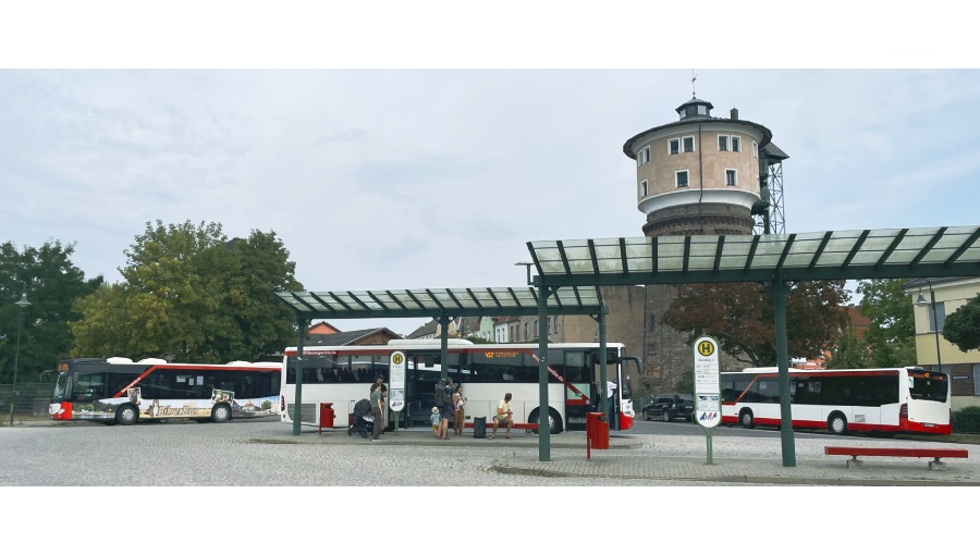 從柏林搭區間火車到邊境後，可以轉波蘭巴士前往什切清